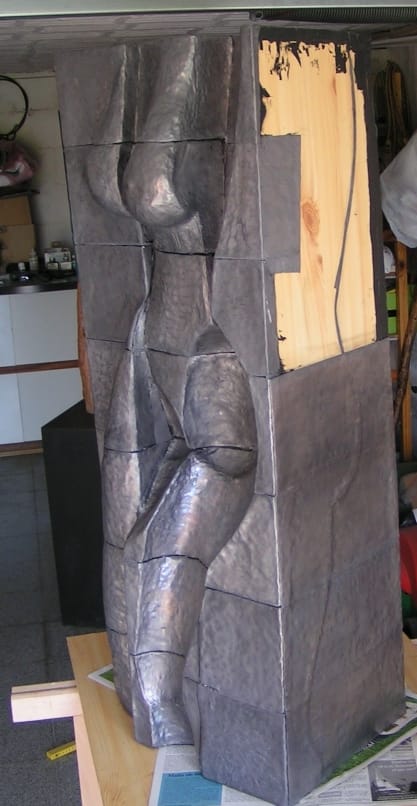 Torso studie in hout met loodblad — Work in Progress